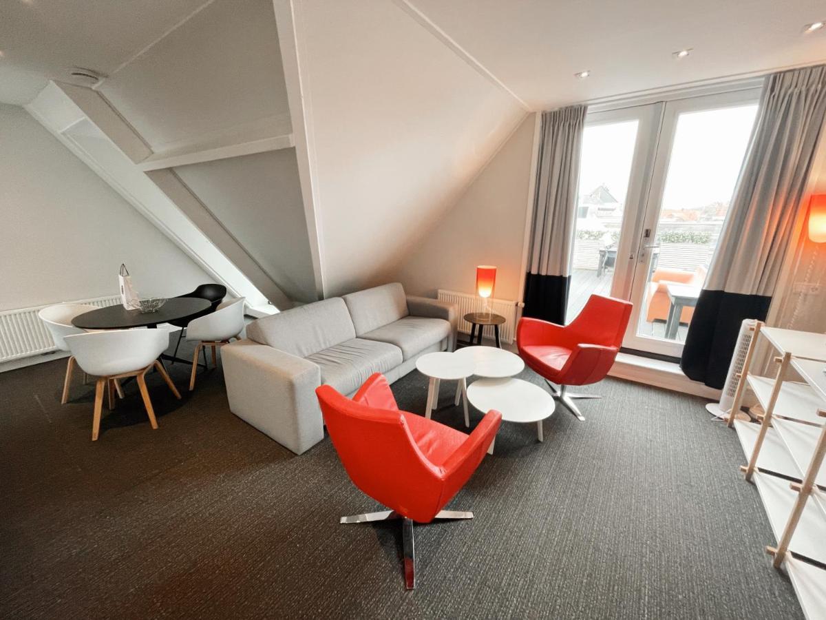 Hello Zeeland - Appartement Markt 5 En 5A Domburg Bagian luar foto